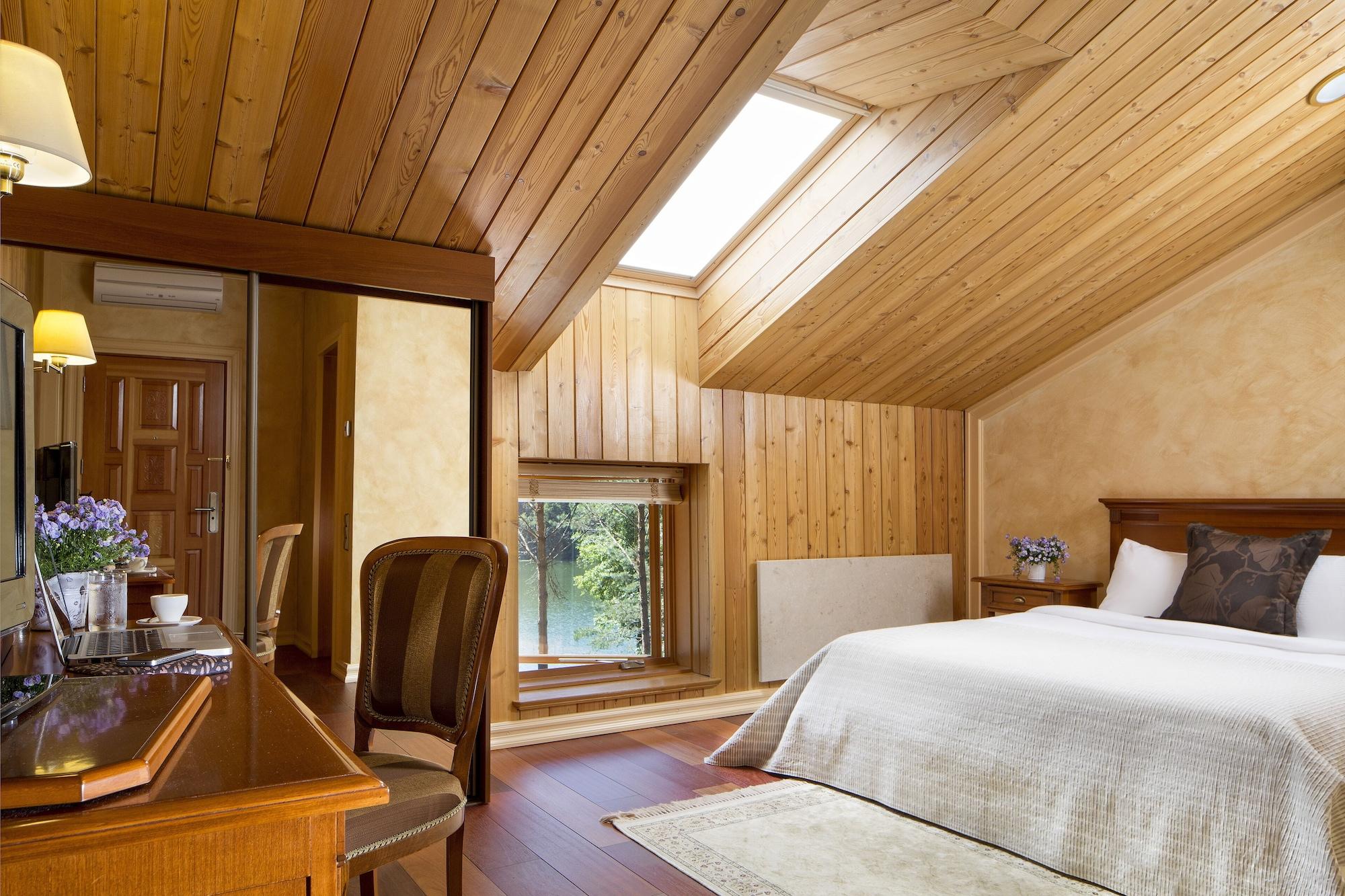Esperanza Lake Resort Kozelkiskes エクステリア 写真