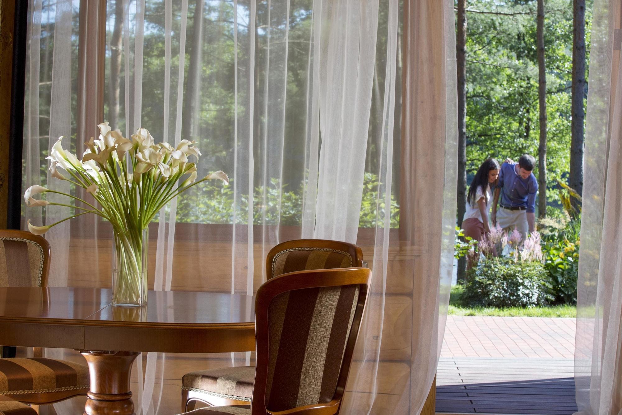 Esperanza Lake Resort Kozelkiskes エクステリア 写真