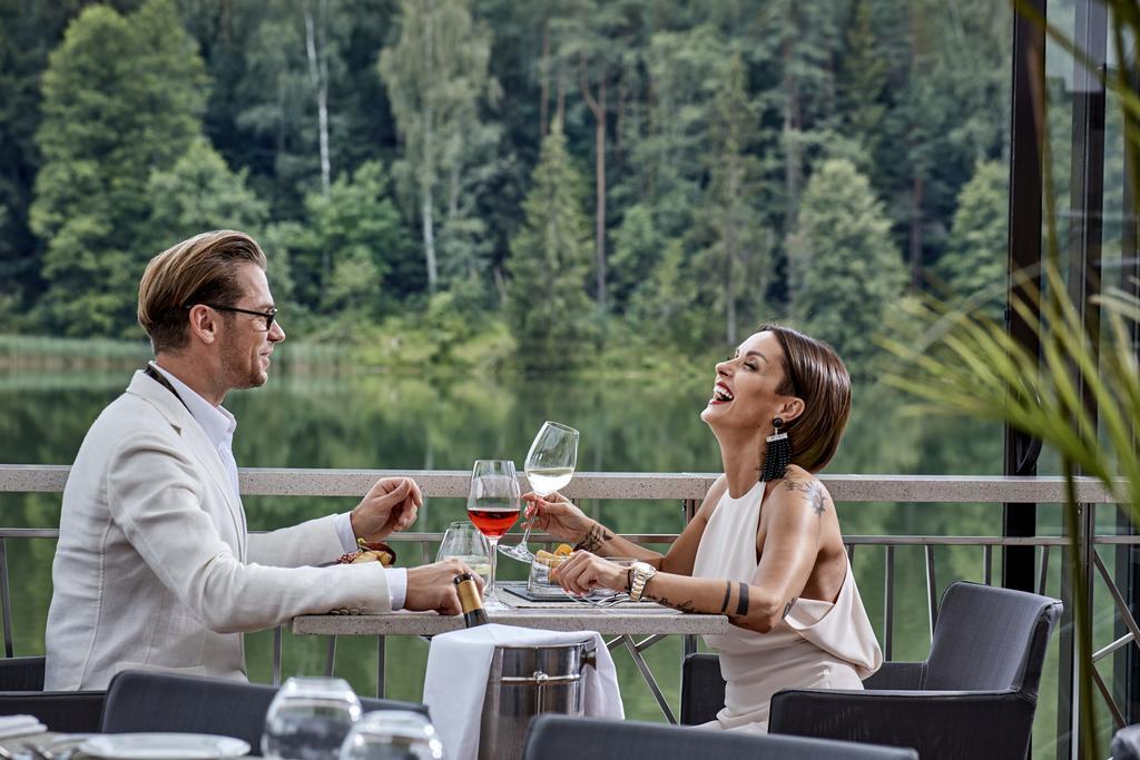 Esperanza Lake Resort Kozelkiskes エクステリア 写真