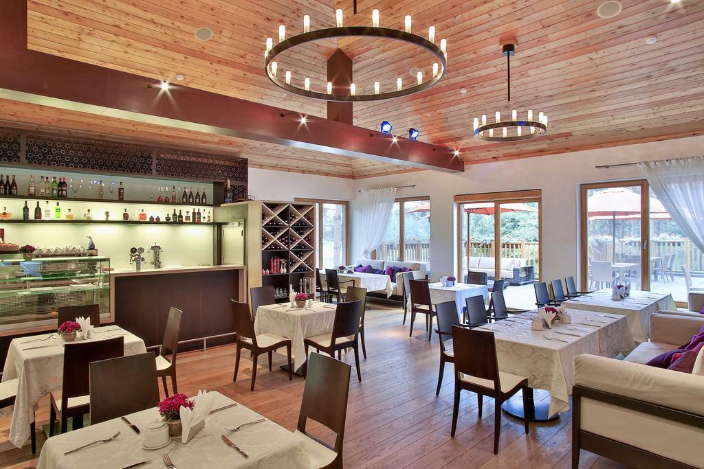 Esperanza Lake Resort Kozelkiskes エクステリア 写真